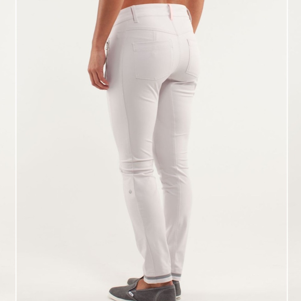 🌸Spring Sale 50% Off🌸 Lululemon Out & About Pant Dune